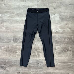 ALO Airlift High Waist 7/8 Line Up Legging